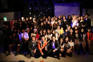 Không khí đón Giáng sinh tại các Vietsocs trên toàn UK