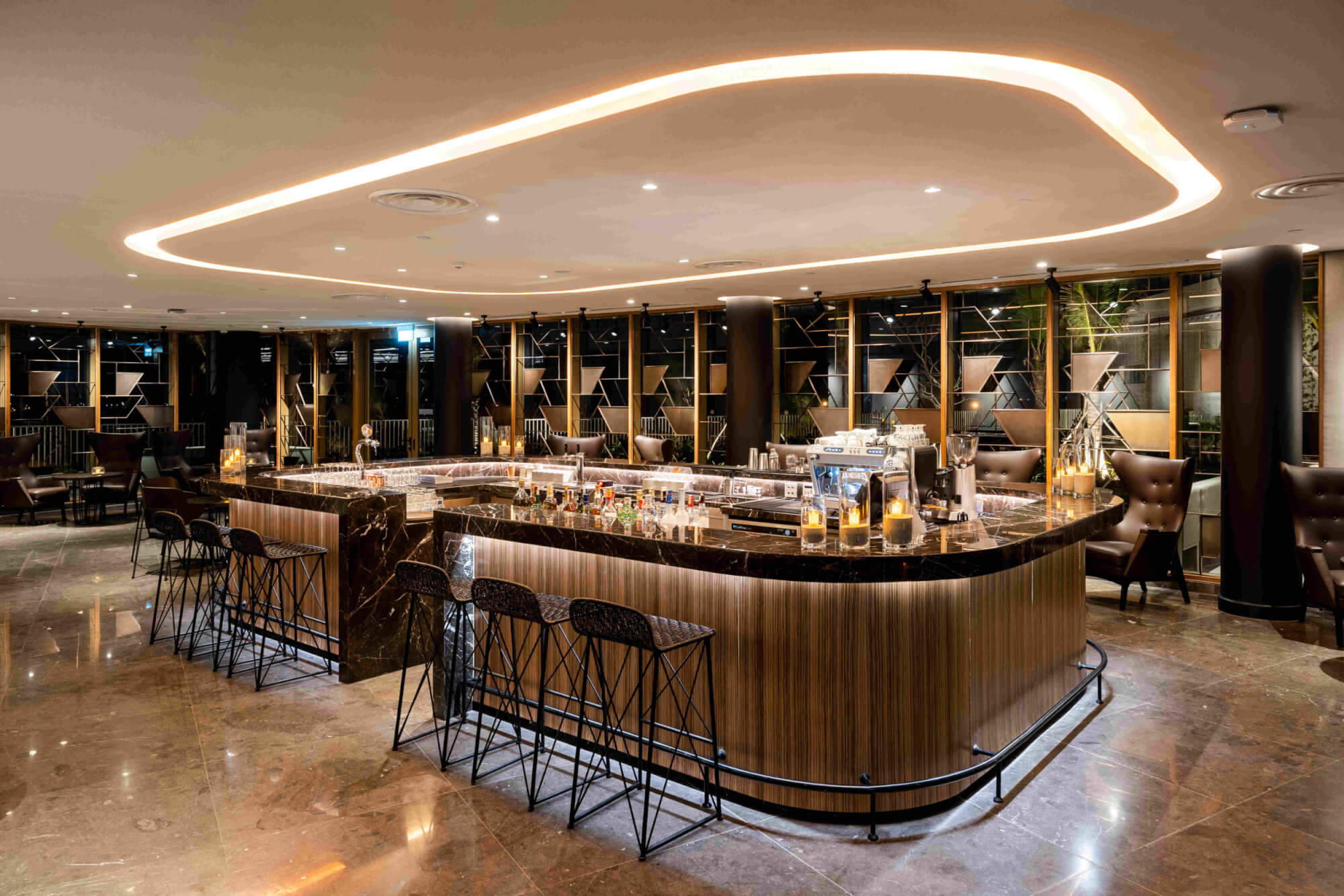 The American Lounge & Bar